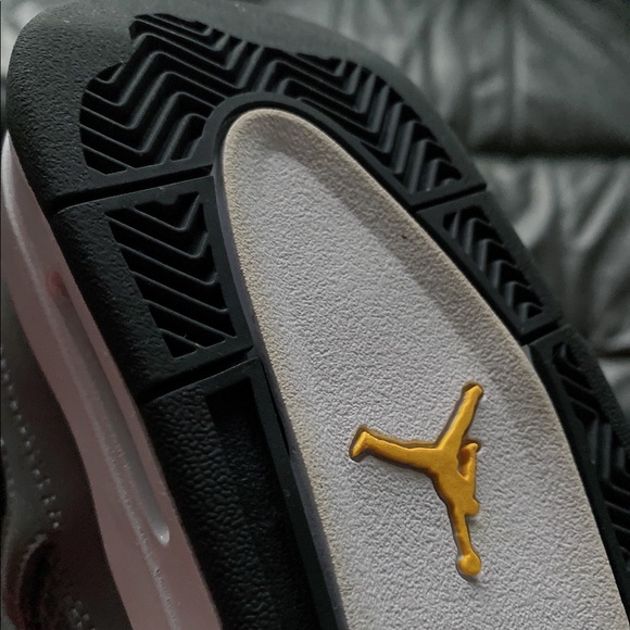 Cool grey Jordan 4 - Picture 5 of 6